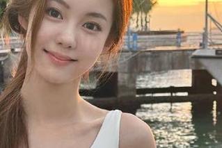 蜜桃社 – 与木楠Nan一起探秘镂空私房图片，笑点满满，荷尔蒙飙升的奇妙之旅！.txt