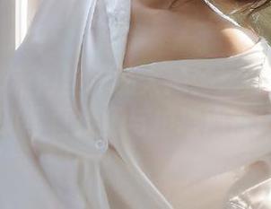 袜涩 – 最新肉丝作品大揭秘！莎莎分享她独家的写真技巧与拍摄心得！.txt