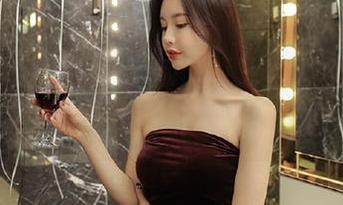 语画界 – 精美“诗诗kiki双人”全套图包，感受摄影师镜头下的优雅魅力.txt