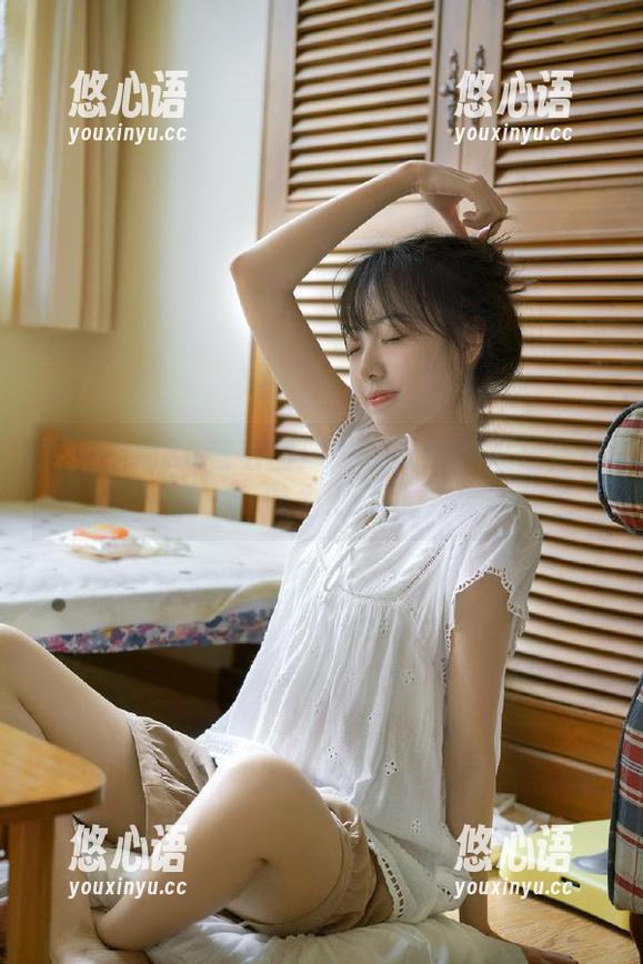 高清逐月Su卷毛图册：在光影中绽放独特魅力.txt