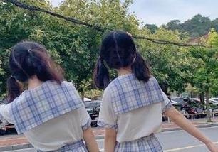 跟随金鱼yui一起开启神都夜行录，COS套图实力圈粉无数！.txt