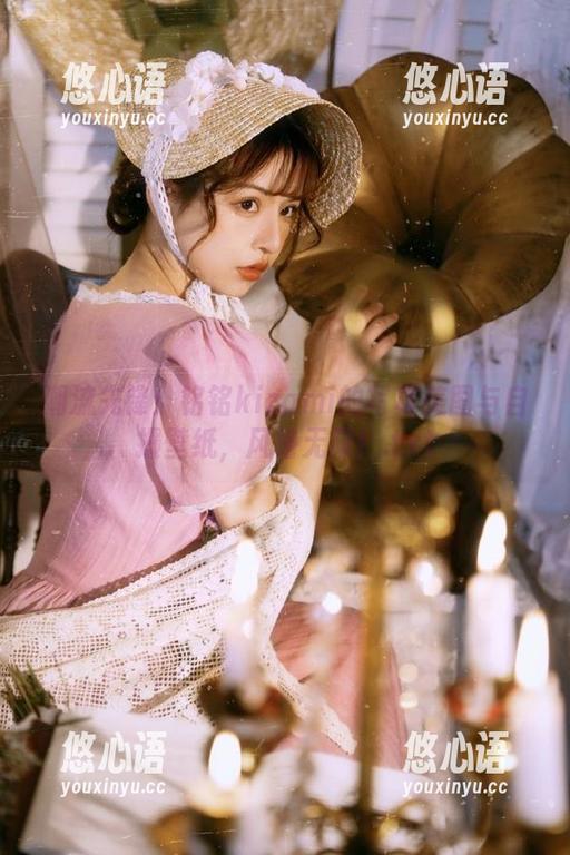 潮流先锋：铭铭kizami的写真美图与自撮壁纸，风格无限！.txt