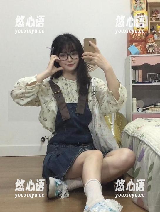 陈妮妮UNI 微密圈 - 一抹粉色,陈妮妮UNI的图库作品让你心醉神迷!.txt