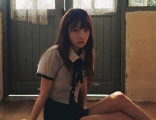 让我们一起欣赏，霜月shimo的写真作品和FirstAugust的精彩分享!.txt