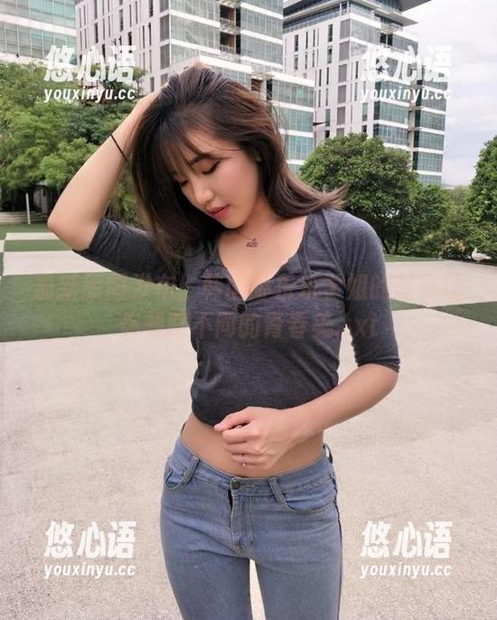 最新原图发布！韩国孙乐乐学姐的写真让你领略不同的青春美.txt
