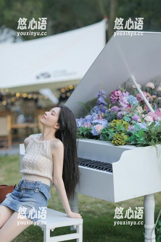 魅妍社 - 陆金佳Jessica的水手服私拍套图：俯瞰海岸线下的时尚与自然之美.txt