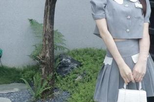 微密圈 – 跟随黎允熙baby的足迹，感受妹妹写真作品集里的细腻情感与美丽瞬间.txt